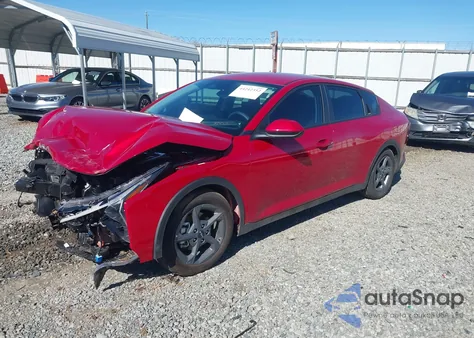 2025 Kia K4 Lxs z USA, uszkodzony, nr VIN 3KPFT4DE6SE105540